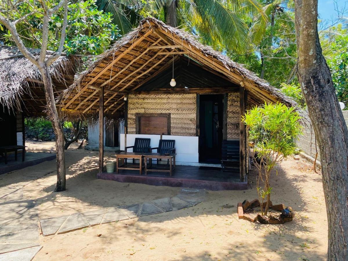 Air Lush Beach Cabanas Arugam Bay Buitenkant foto